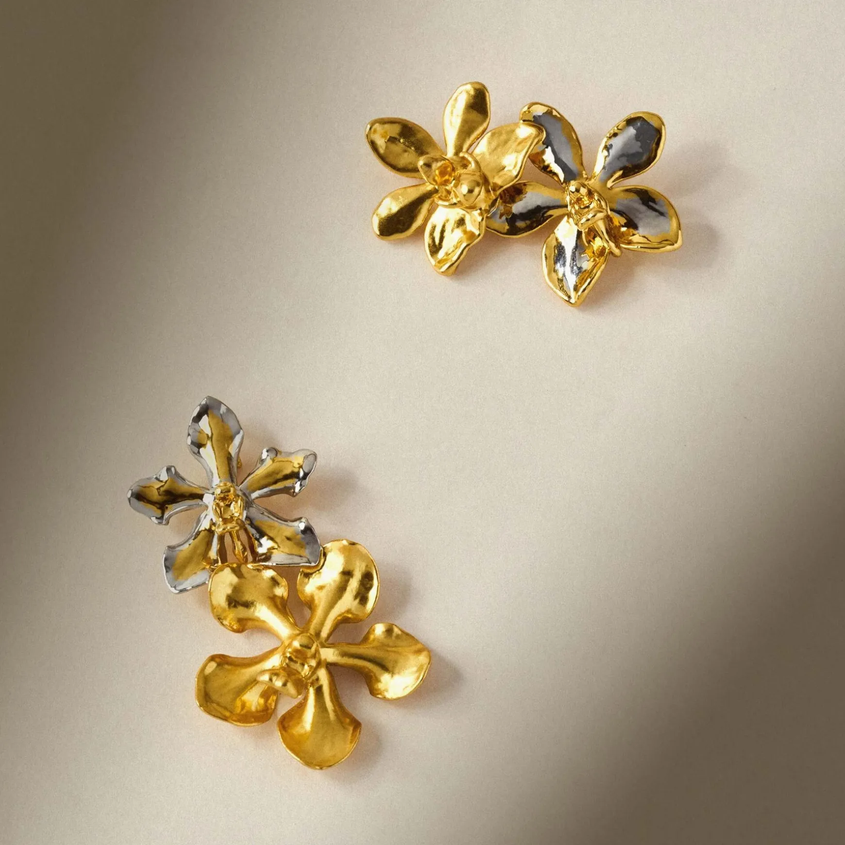 Aeridovanda and Doritaenopsis Orchid Brooch
