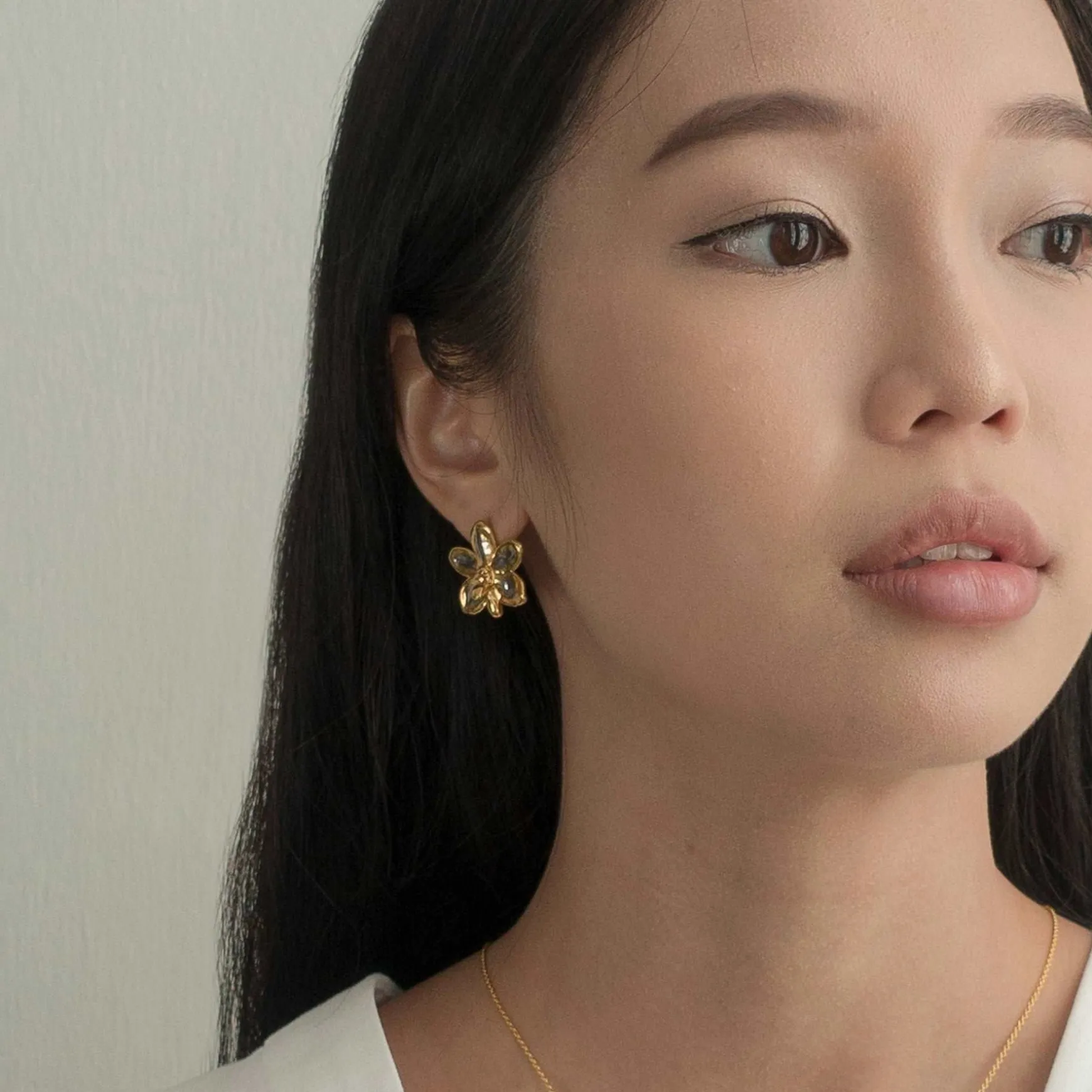 Ascocenda Sagarik Gold Orchid Earrings (PG)