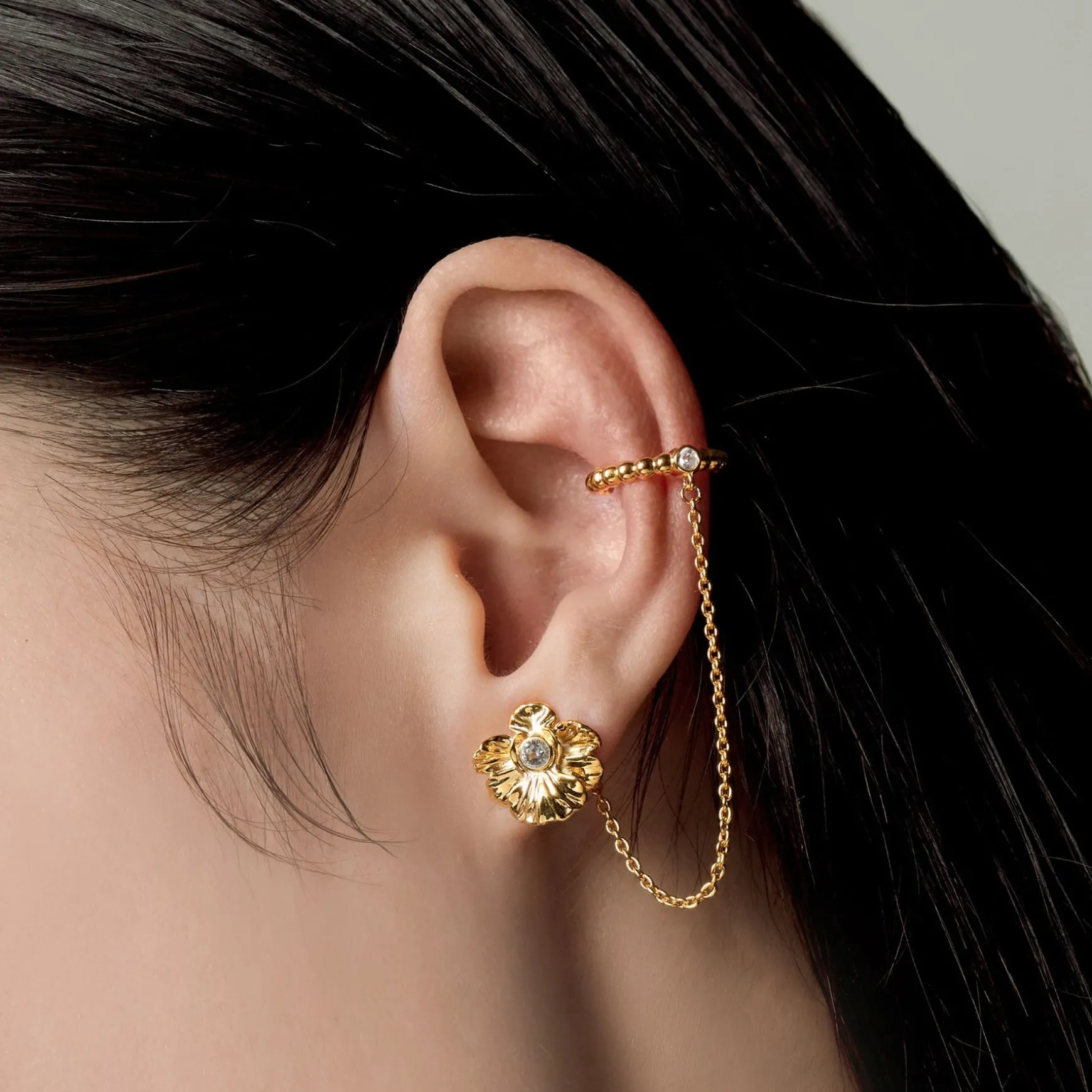 Dainty Vanda Ear Cuff