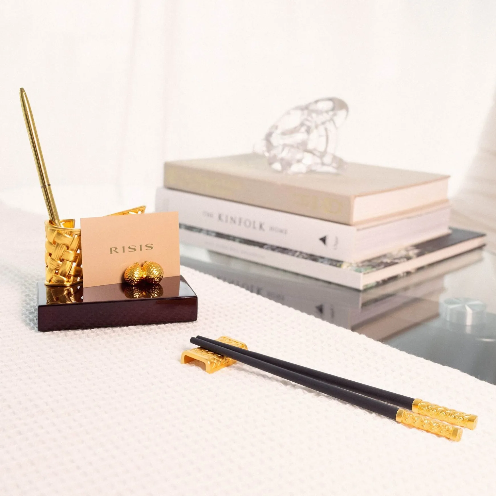 Entwined Rattan Pen and Name Card Holder