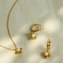 Lady Peranakan Necklace