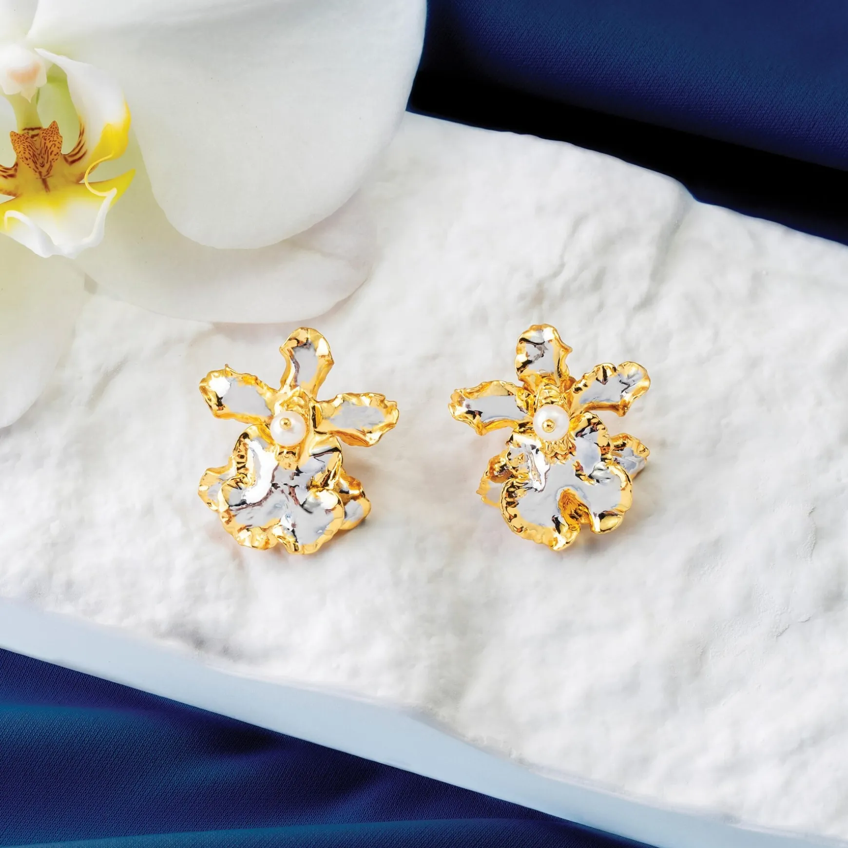 1974 Oncidium Earrings