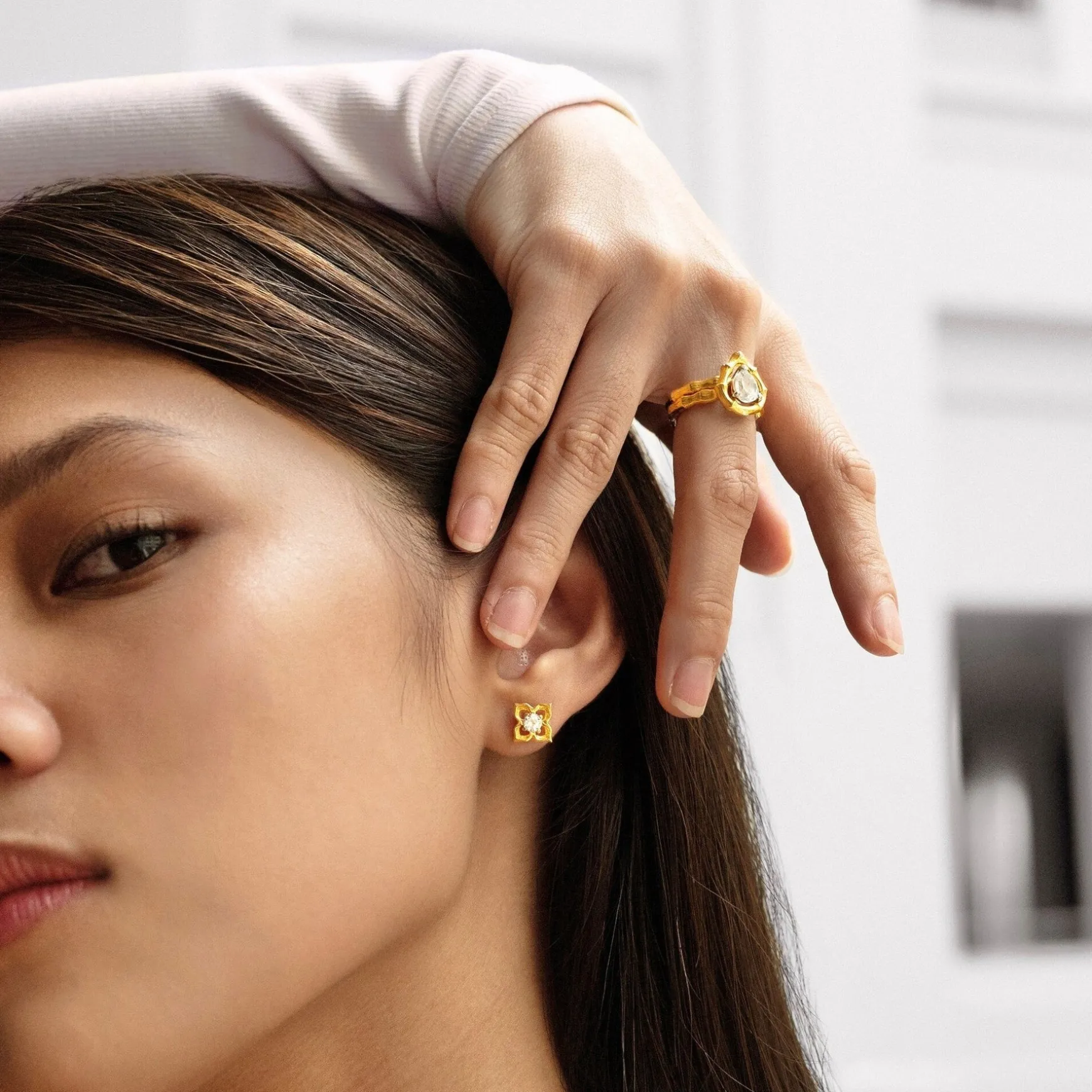Peranakan Earrings with White Topaz (G)