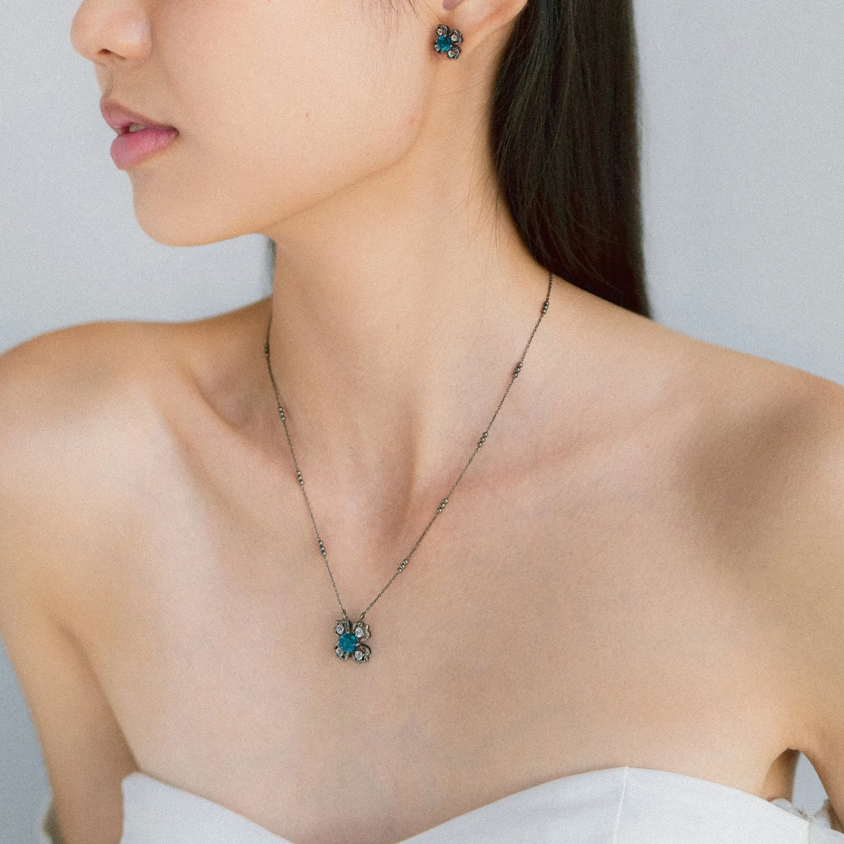 Peranakan Kebaya Necklace (BRH) with London Blue Topaz
