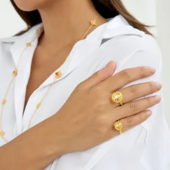 Peranakan Spheres Small Ring with White Topaz (G)