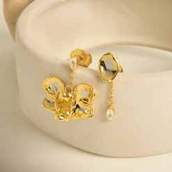 Re-Bloom Dangling Topaz Earrings