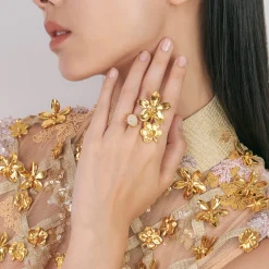 RISIS X LAICHAN Iconic Ascocenda Orchid Ring