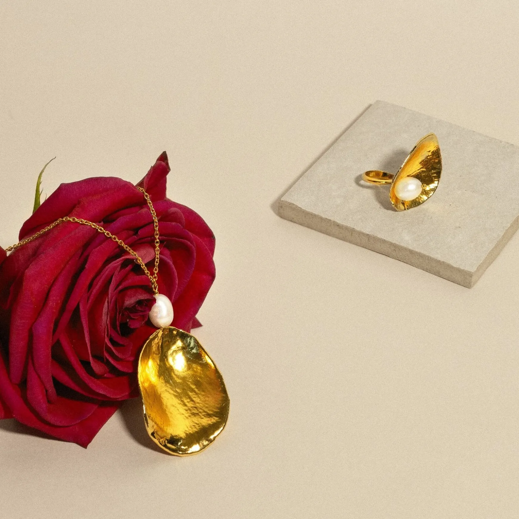 Rose Petal Necklace with Pearl