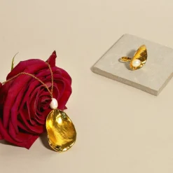 Rose Petal Ring with Pearl