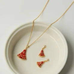 Sweet Nyonya Necklace in Gold with White Topaz