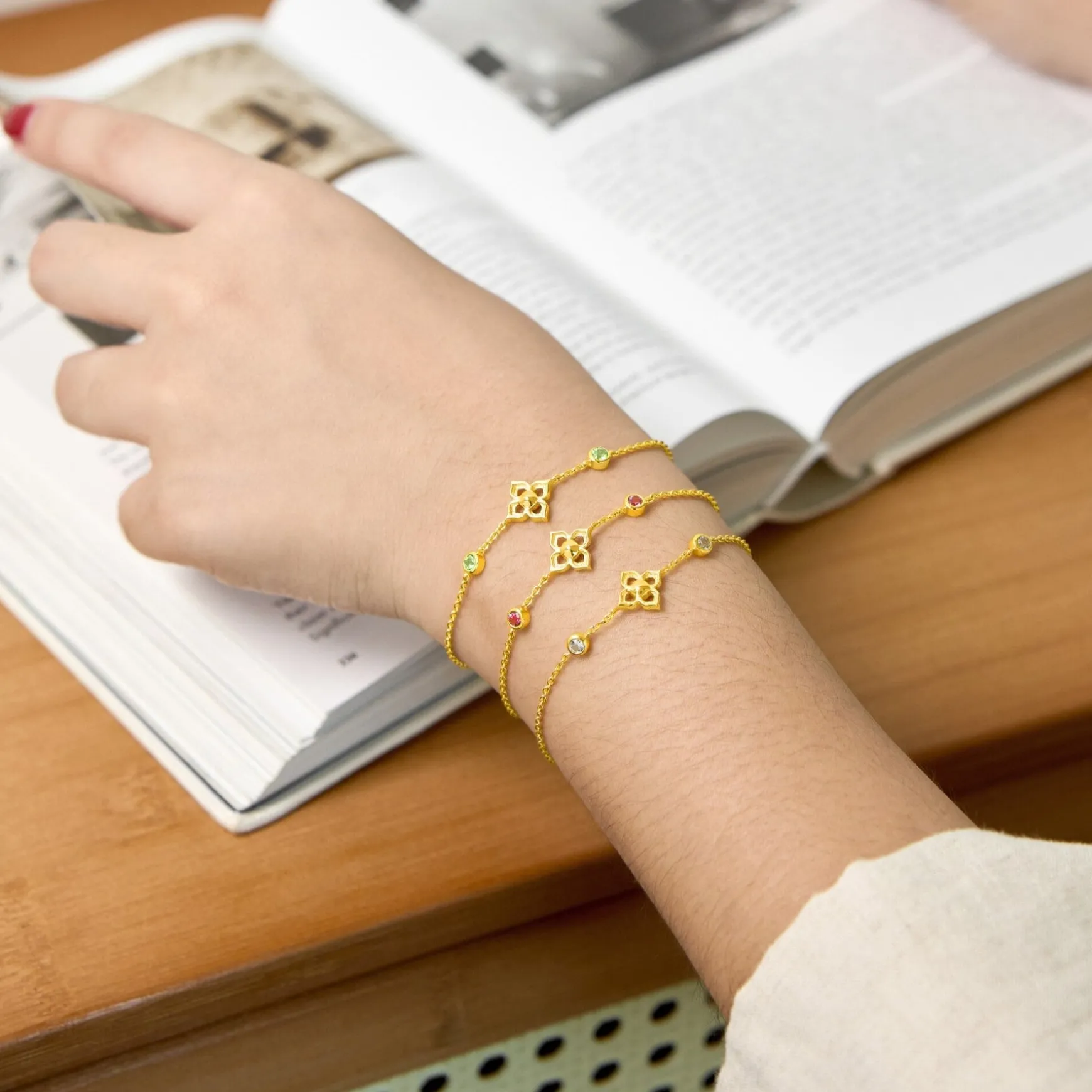 Timeless Peranakan Bracelet with White Topaz