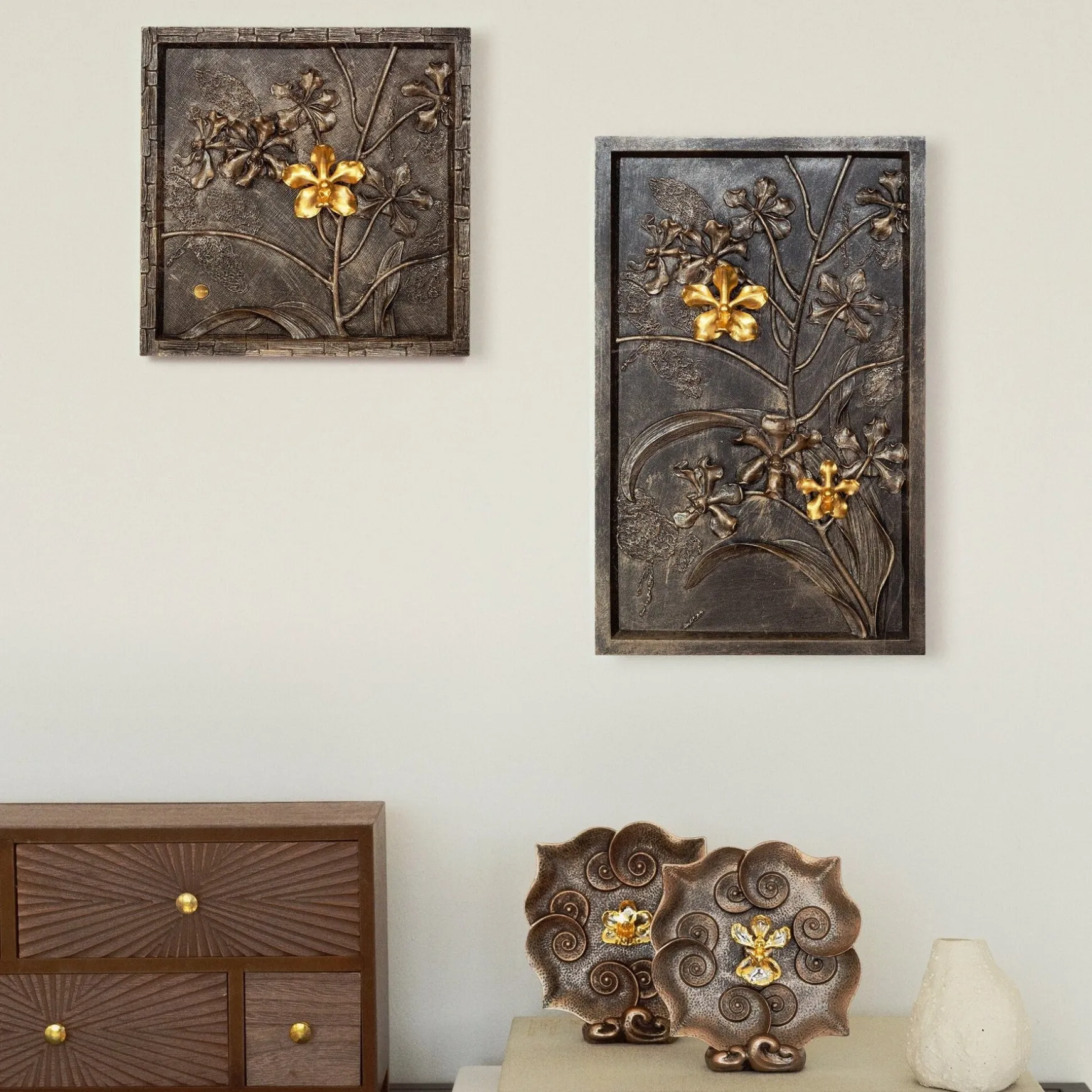 Vanda Orchid Bronze Frame (L)