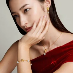 Vanda Whispers Earrings in Gold with Jadeite